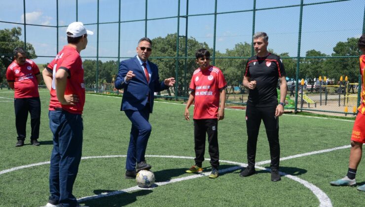 Engelliler ile Edirnespor arasında dostluk maçı