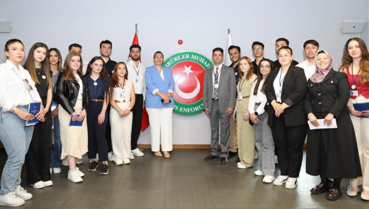 Genç gümrükçülerden bakanlığa ziyaret