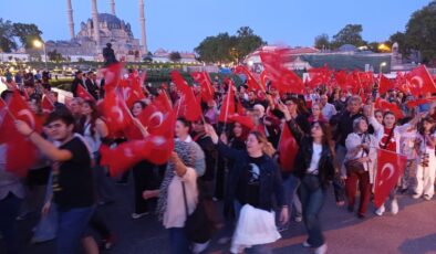 Cumhuriyet gençlere emanet