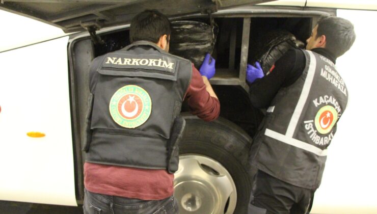 Otobüste 233 kilo uyuşturucu bulundu