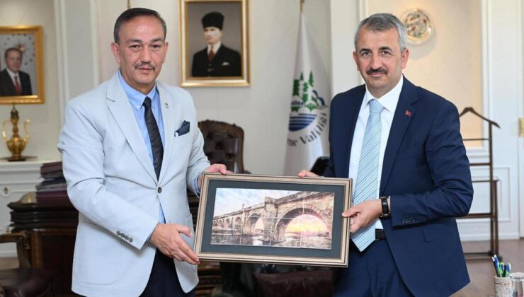 Akdemir’den Vali Sezer’e ziyaret