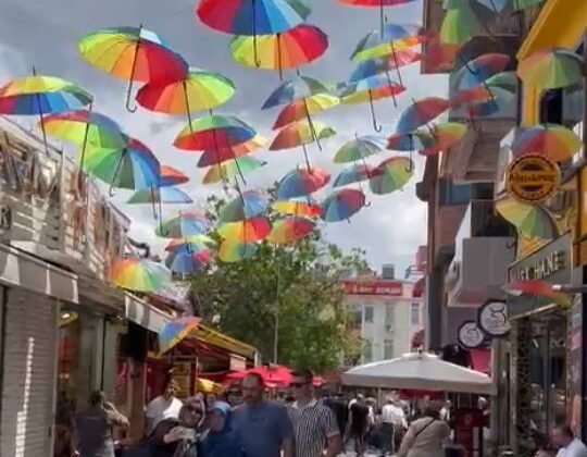 Tahmis Çarşısı rengarenk