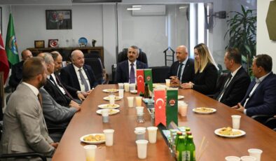 Vali Sezer’den üreticilere ziyaret
