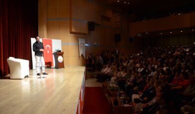 ‘Aile kurumun ciddi tehdit ve risklerle karşı karşıya’