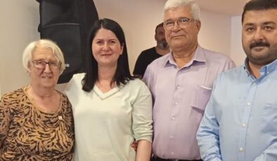 CHP’de rozet töreni