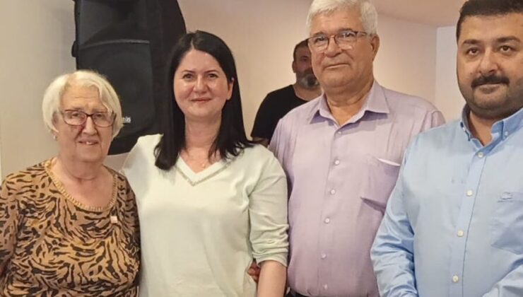 CHP’de rozet töreni