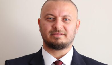 ‘İktidar tüm değerleri aşındırdı’