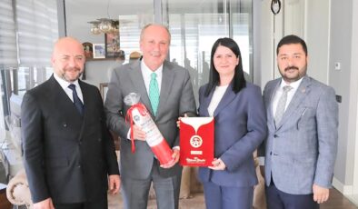 İnce’ye kırmızı dipli mumla davet