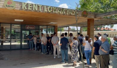 Ferdi Zeyrek için hayır yemeği dağıtıldı