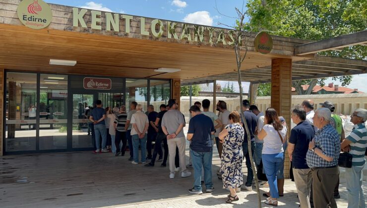 Ferdi Zeyrek için hayır yemeği dağıtıldı