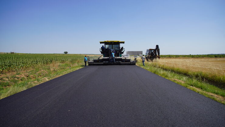 Hedef 200 kilometre sıcak asfalt