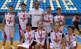 Miniklerin mücadelesi alkış aldı