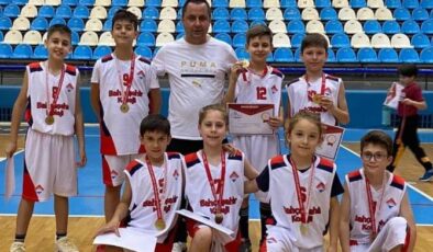 Miniklerin mücadelesi alkış aldı