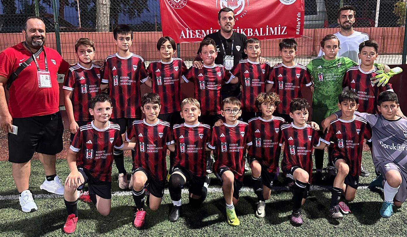 Kartallar U11 Ligi şampiyonu