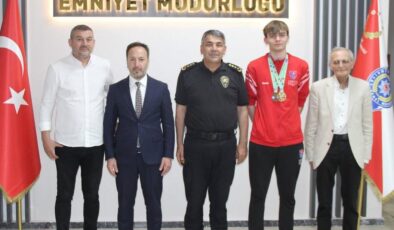 Türkiye’nin gururundan Karaburun’a ziyaret