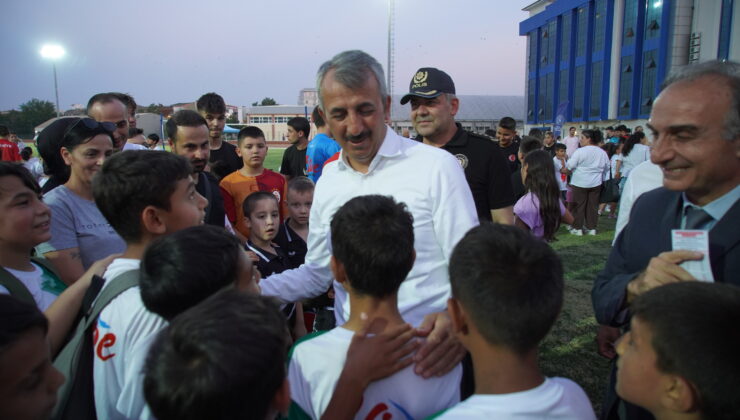 Yaz Mahalle Ligi başladı