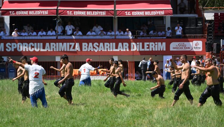 Edirne’den az sayıda pehlivan katıldı