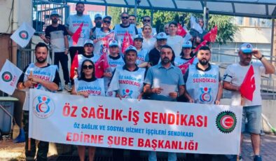 Kamu işçilerinden oturma eylemi