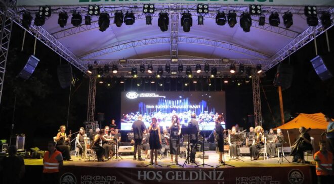 İBB Kent Orkestrası’ndan muhteşem konser