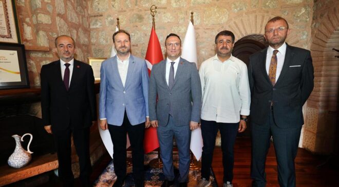 Saadet Partisi’nden Yeşilay’a ziyaret