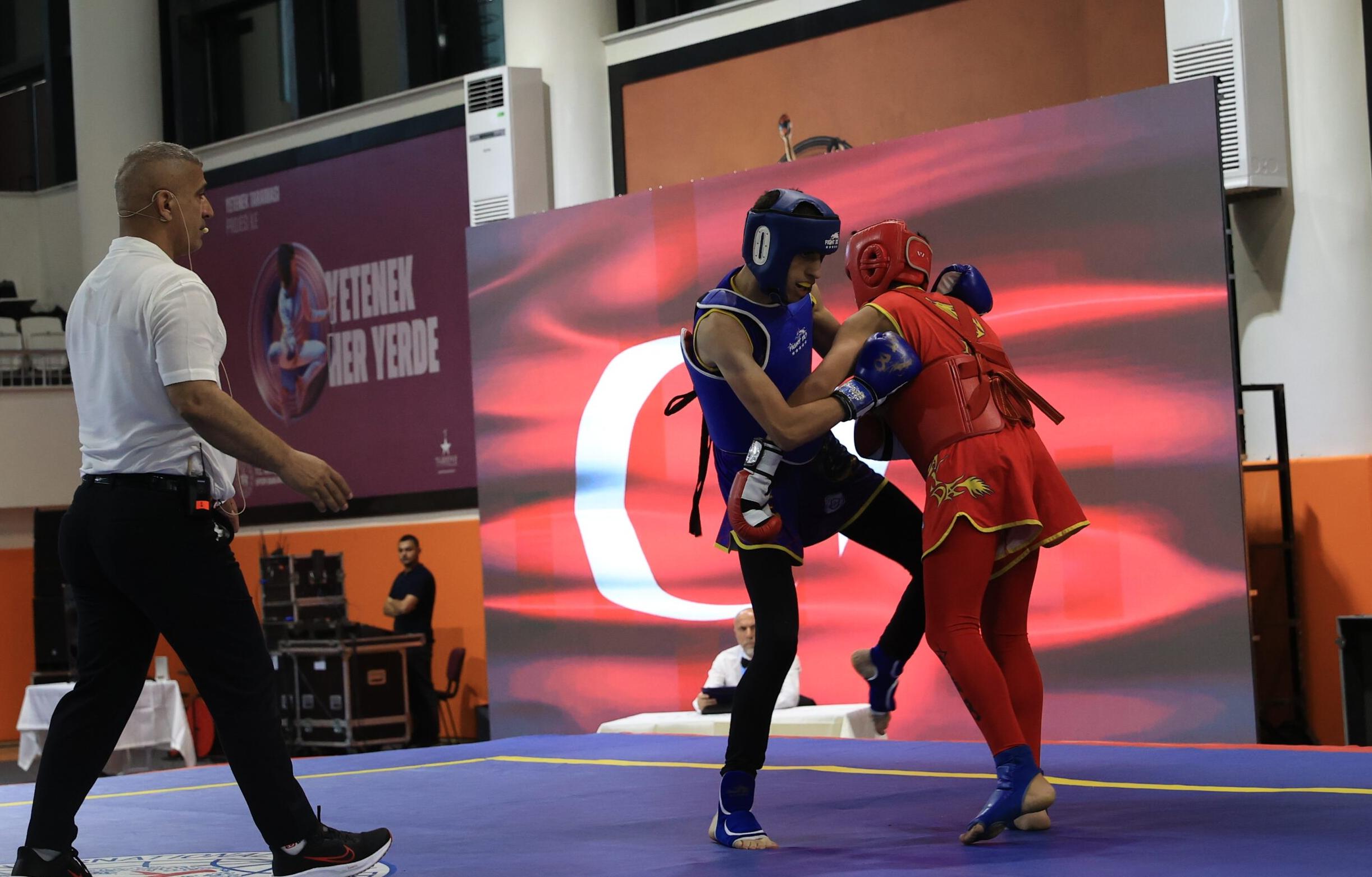 Wushu Kung Fu Şampiyonası devam ediyor