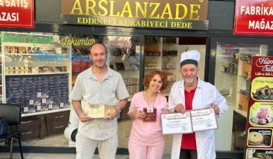 Çölyak hastalarına “glutensiz” tatlı yapıyor