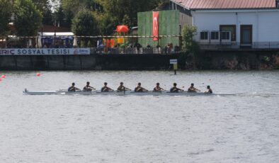 Meriç Nehri kamp merkezine dönüştü