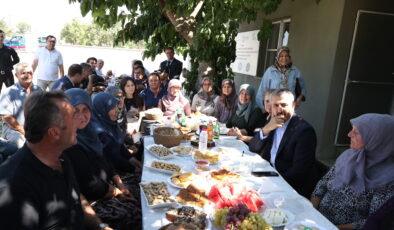 Üreticilerle buluştu