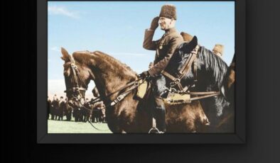 Atatürk’e 104 yıl önce Başkomutan unvanı verildi