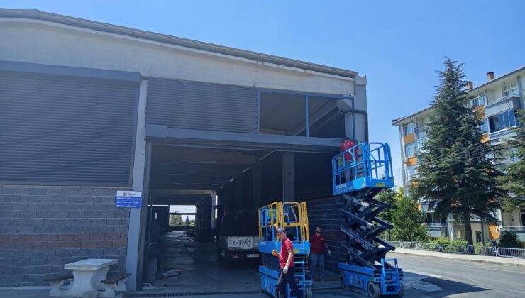 Yeni pazarın bozuk kepengi onarıldı