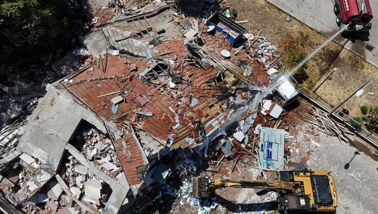 Depremden sonra 786 artçı sarsıntı oldu