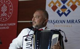 Evrim Kaşıkçı mest etti