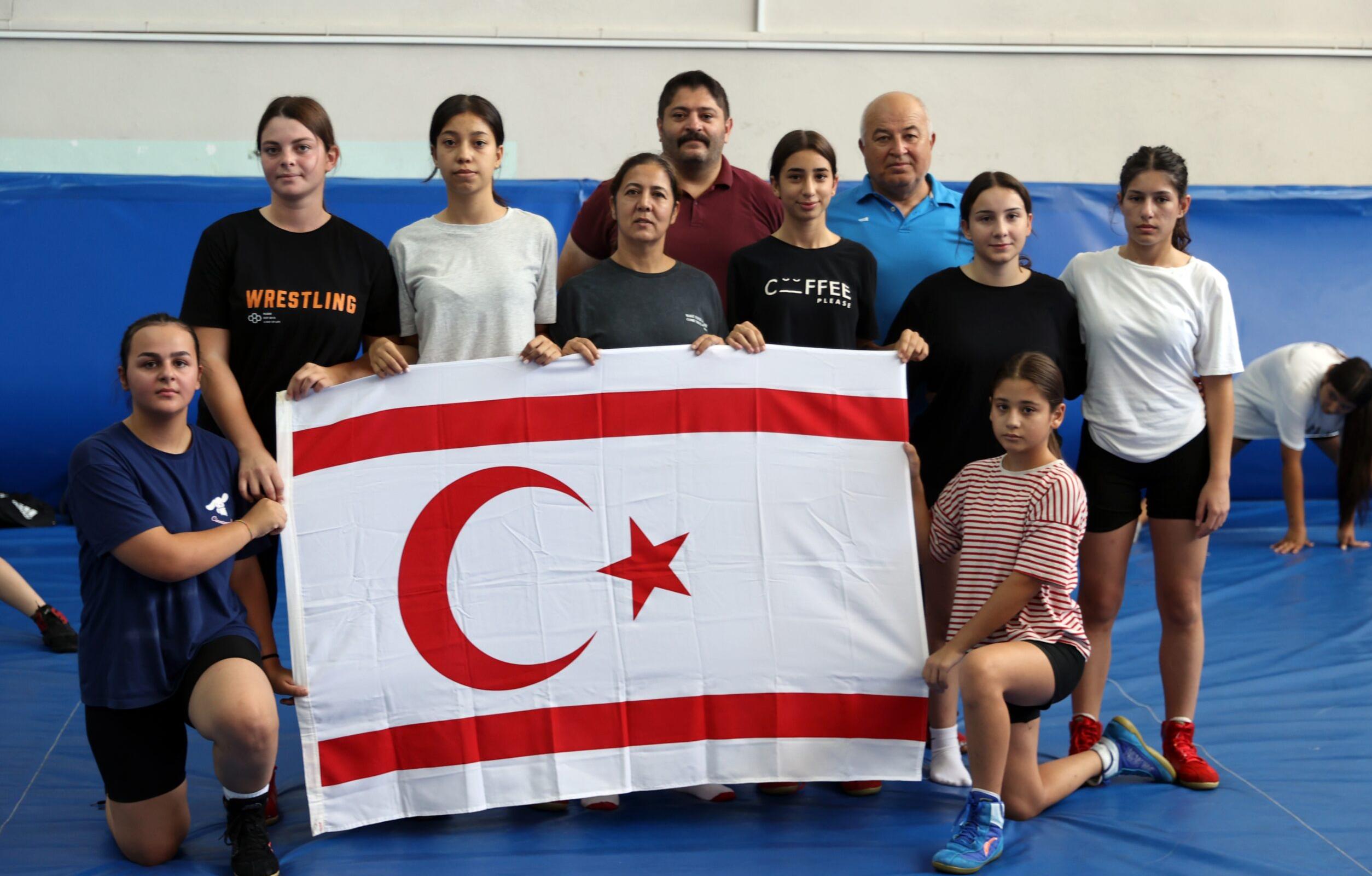 Güreşçilere Edirne’de kamp