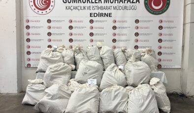Kapıkule 245 kilo 932 gram esrar ele geçirildi
