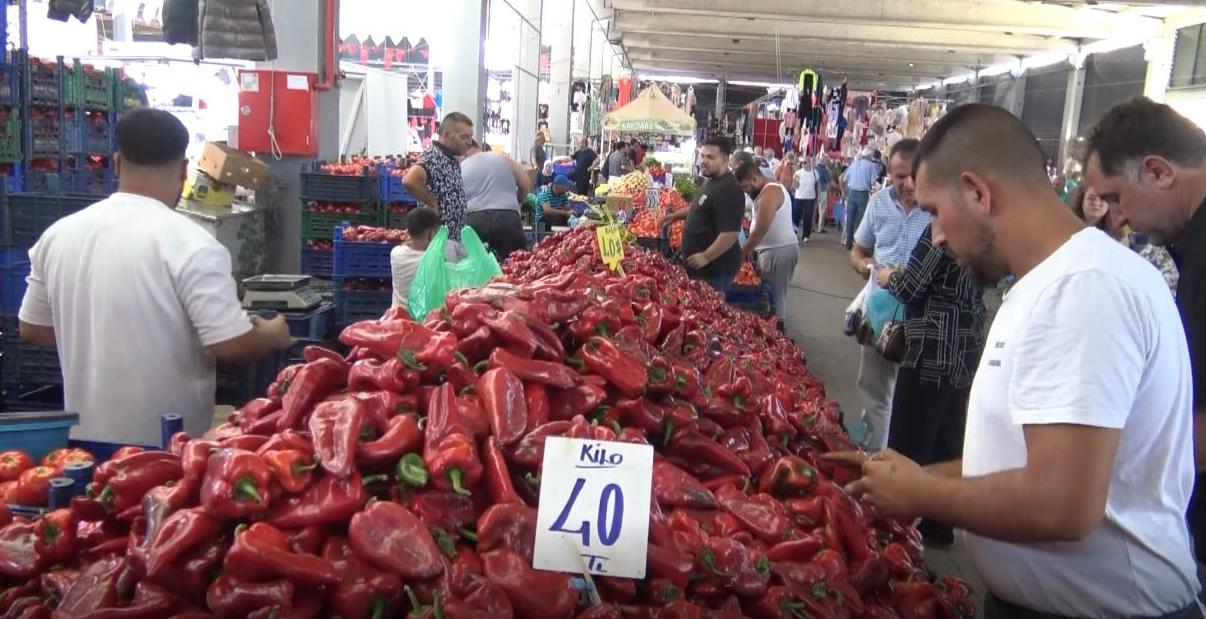 Vatandaş kapya bibere koştu