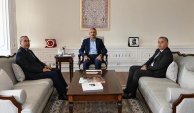 Topçu’dan Vali Sezer’e ziyaret