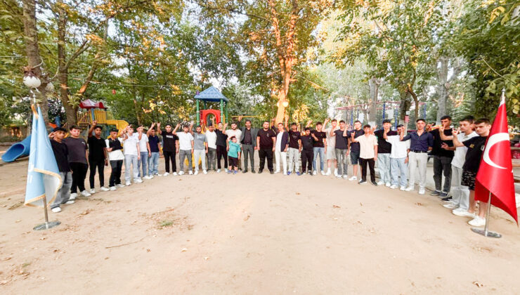 Ülkü Ocakları’ndan açık hava toplantısı