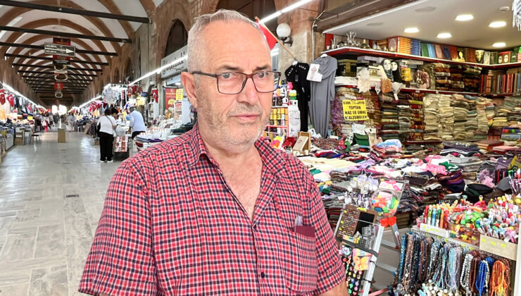 Arasta’da işler kesat