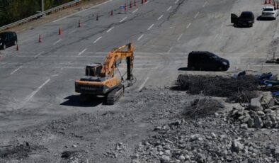 Otoyoldaki gişeler yıkıldı
