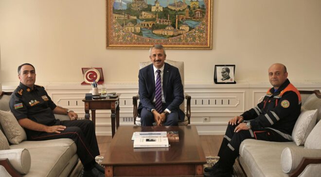 Vali Sezer, Azerbaycan heyetini kabul etti