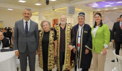 Yılın Ahisi şet kuşandı