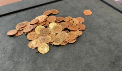 Altın durmak bilmiyor