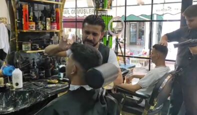 Okulların açılması berberlere yaramadı