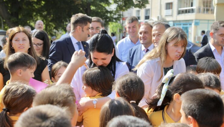 Gencan’a okuduğu okulda sevgi seli