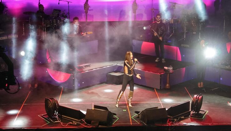 Simge Sağın İpsalalıları coşturdu