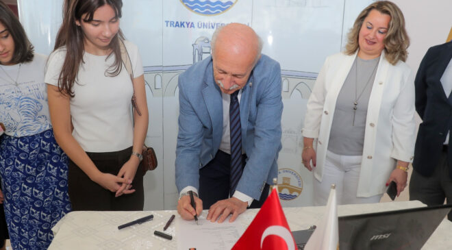 İlk kayıtlar Rektör Hatipler’den
