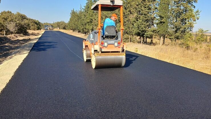 Köy yolları asfaltlanıyor