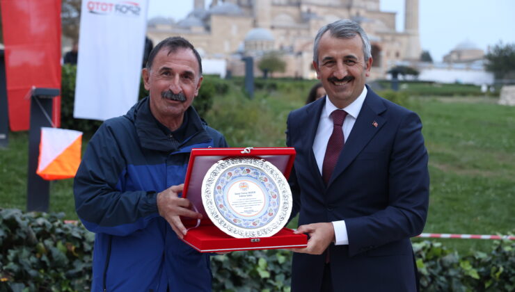 Madalyalar sahiplerini buldu