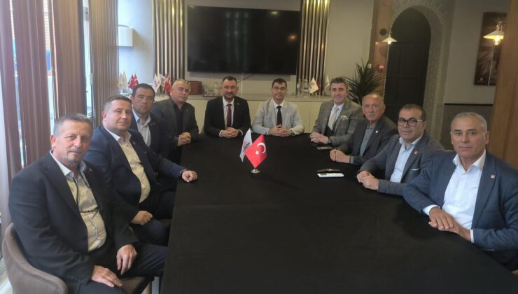 CHP’de ilçe başkanları buluştu