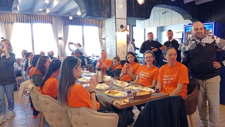 Basketbol taraftarlarından destek